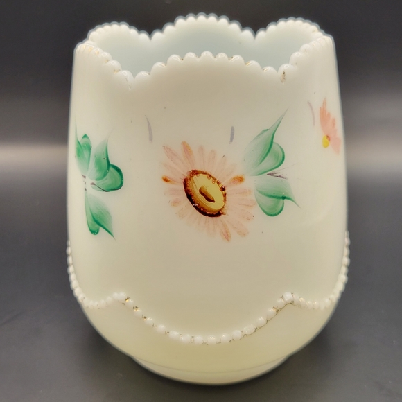 Heisey Beaded Drape Milk Glass Early American Decorative Glass. Set of 2. - Picture 2 of 16